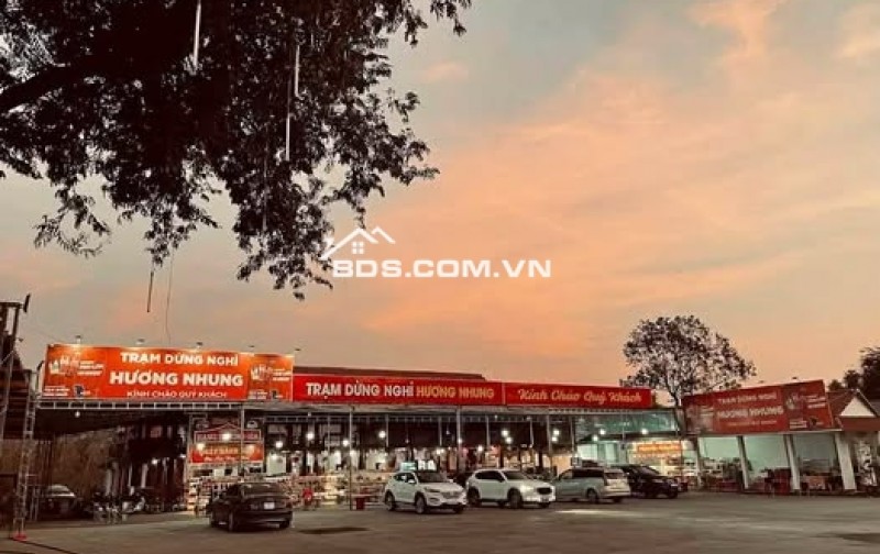 Bán trạm dừng chân kèm nhà sàn gỗ Lim Lào cung đình cùng toàn bộ công trình kiến trúc gắn liền với đất